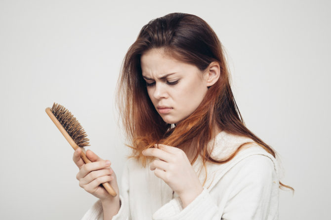ودّعوا مشكلة تساقط الشعر مع العلاج الفعّال المتوفّر لدى Skin Expert Clinic!